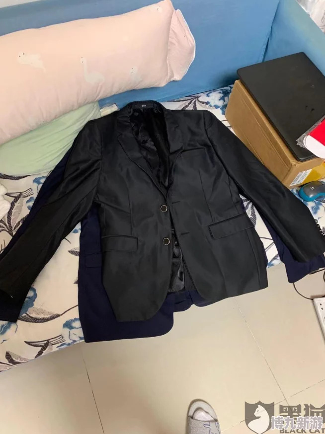 (14_XXXXXL56HG)尺码严重偏小实际S码商家客服态度恶劣虚假宣传退款困难