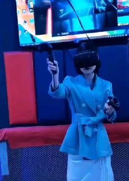 美女撒尿无遮挡2025元宇宙沉浸式体验虚拟现实互动游戏